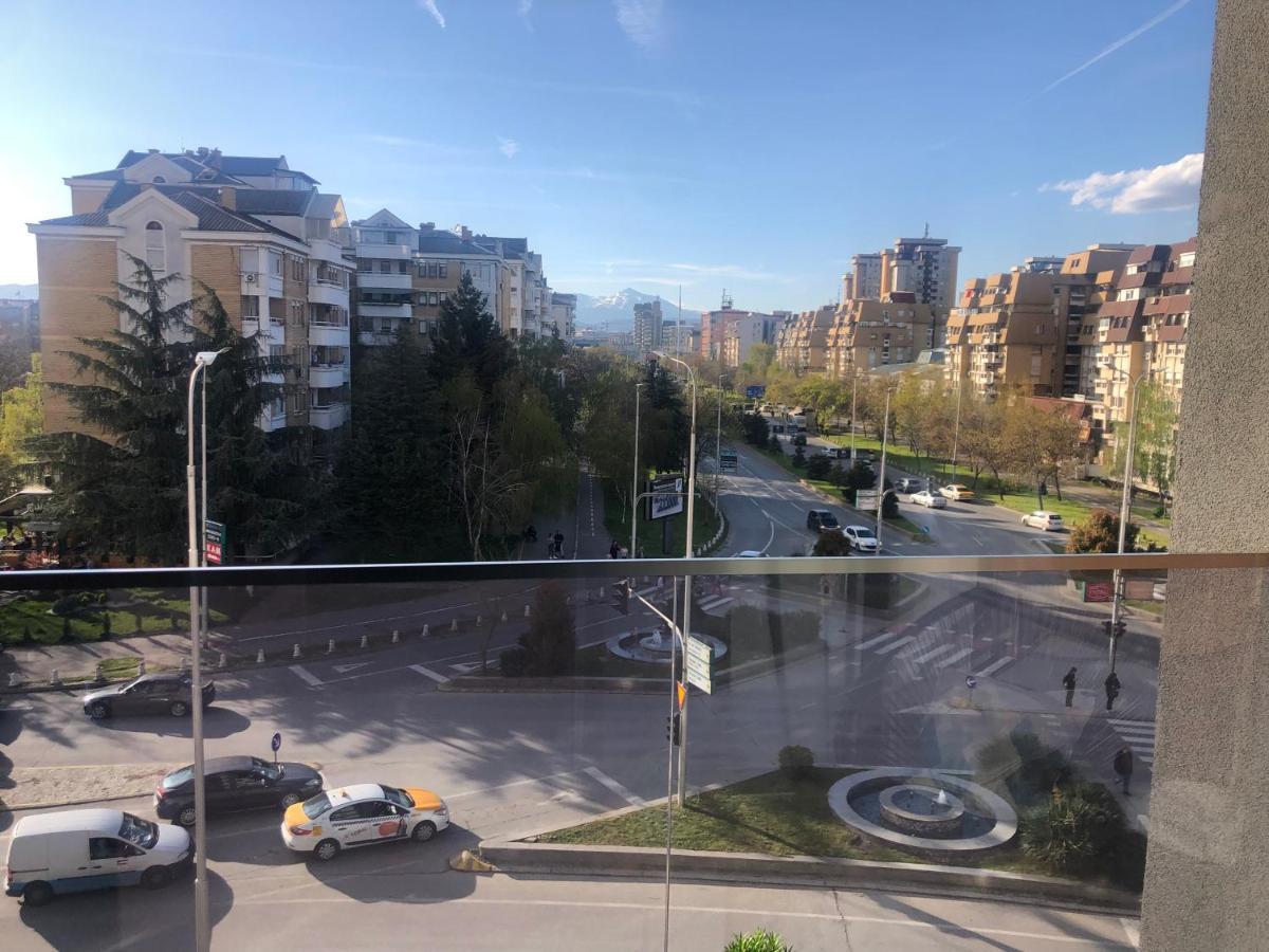Porta Leks Apartment, Self Check-In, Own Parking Skopje Zewnętrze zdjęcie